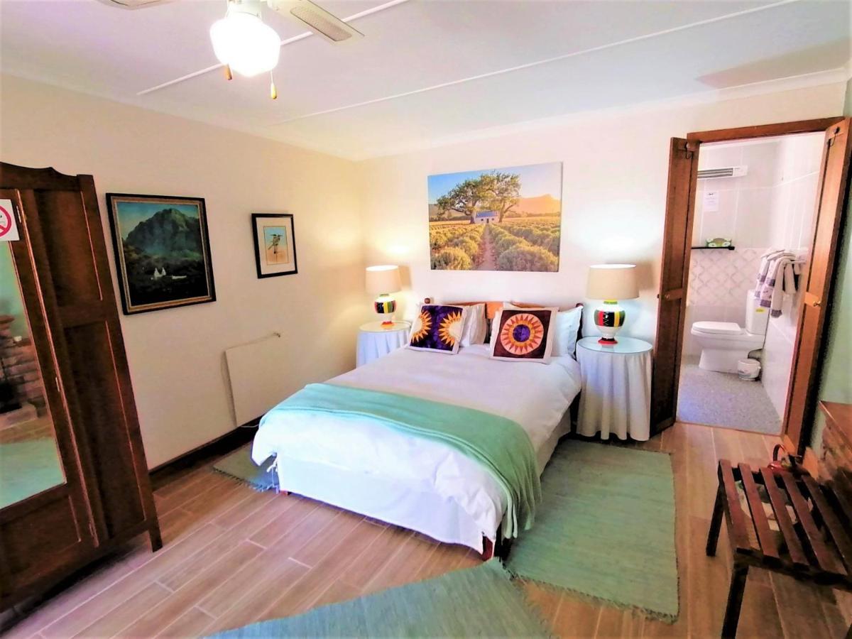 Squirrels Corner Bed & Breakfast Montagu Exterior foto